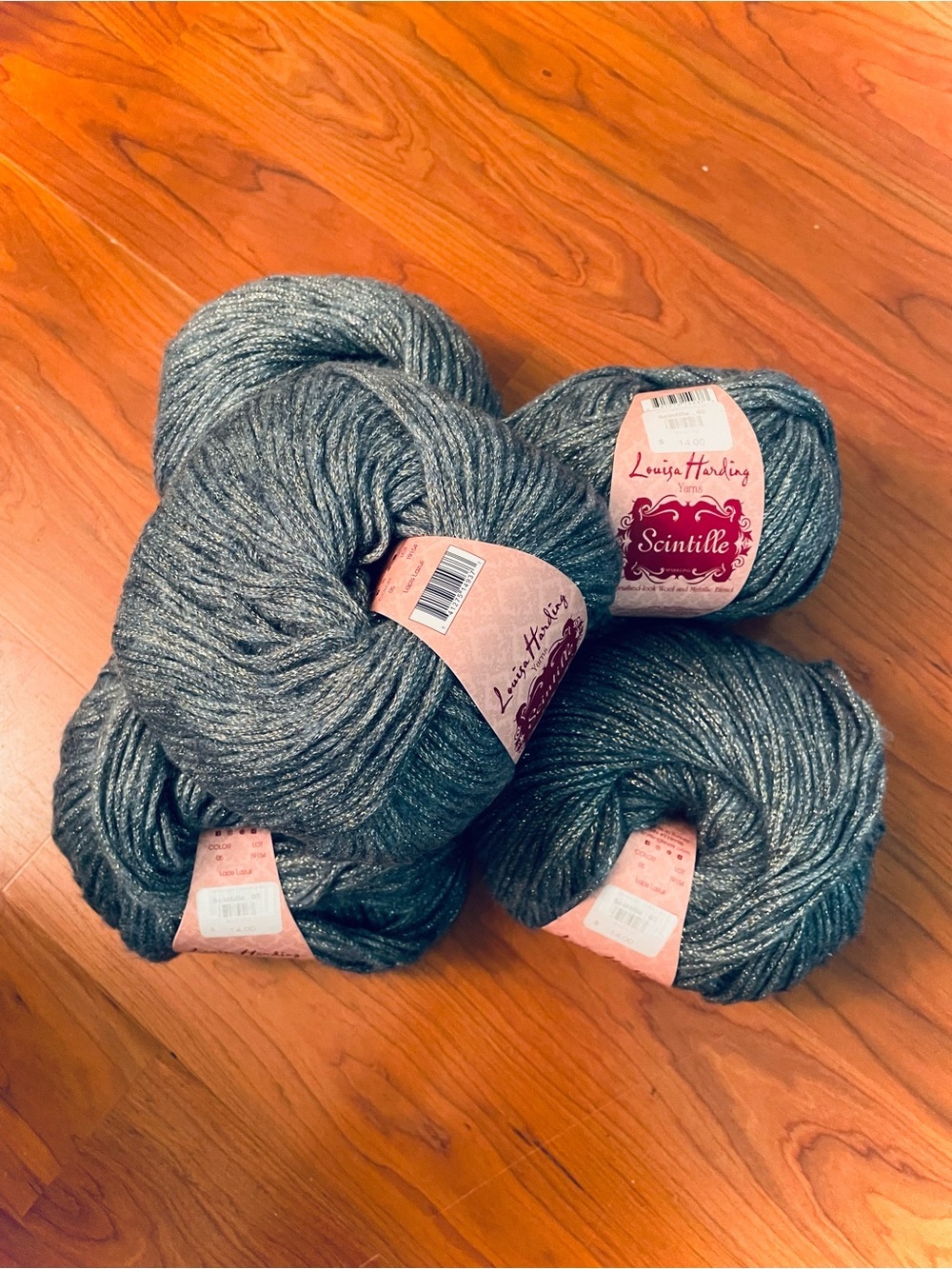 5 Louisa Harding SCINTILLE Worsted Yarn Lot 05 Lapis Lazuli Silver METALLIC - Picture 3 of 7